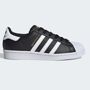 adidas Superstar Shoe - Black / white